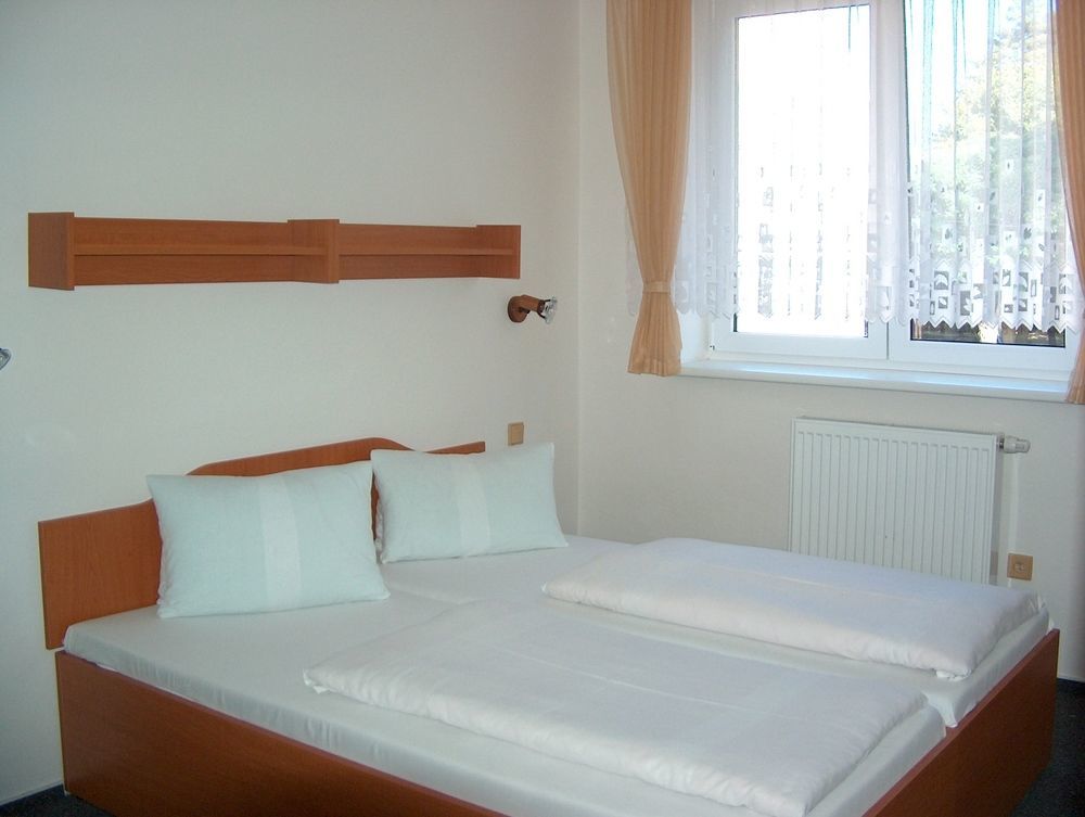 Hotel Jitrenka Konstantinovy Lázně Kültér fotó